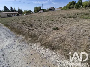 Terrain à bâtir à Nontron (24300)