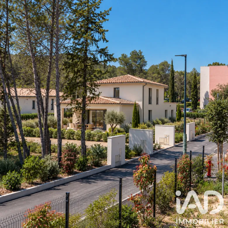Terrain 300 m² · à Saint-Clément-de-Rivière · 199 000 €
