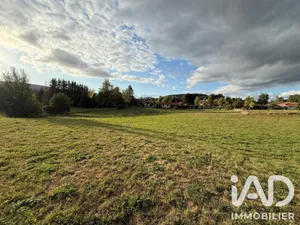Terrain à bâtir à Viverols (63840)