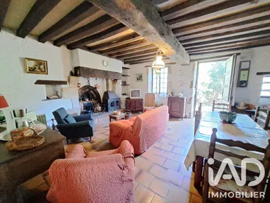 Maison à Châtel-de-Neuvre (03500)