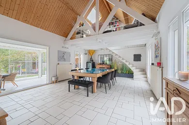 Maison d'architecte à Villevaudé (77410)