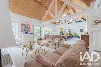 Maison d'architecte à Villevaudé (77410)