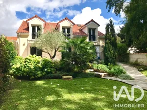 Maison d'architecte à Soisy-sur-Seine (91450)