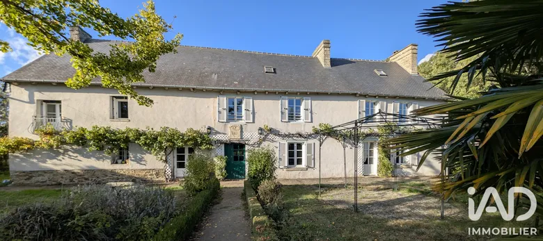 Maison 9 pièces 252 m² · à La Chapelle-Blanche · 252 m² · 374 000 €