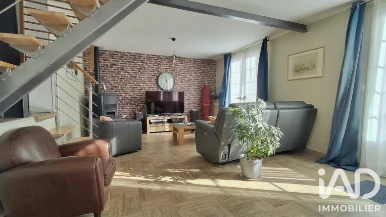 Maison 5 pièces 135 m² · à Valdampierre · 135 m² · 260 000 €