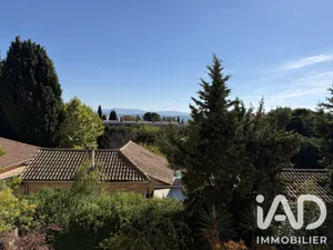 Apartment in Aix-en-Provence (13090)