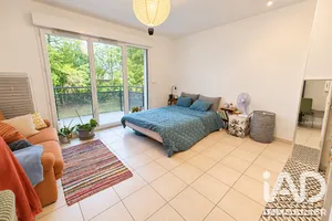 Apartment in Floirac (33270)