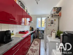 Apartment in Les Ulis (91940)