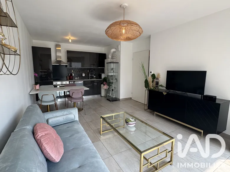 Appartement 2 pièces 42 m² · à Réau · 41,5 m² · 176 000 €