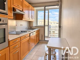 Apartment in Paris (75019)