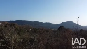 Building plot in Bagnols-en-Forêt (83600)