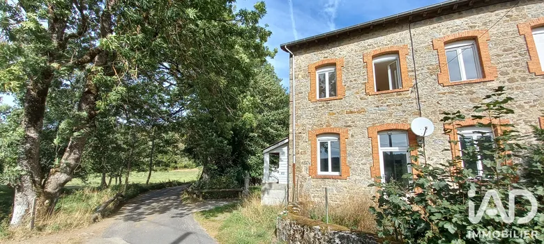 Maison 5 pièces 130 m² · à Saint-Régis-du-Coin · 130 m² · 175 000 €