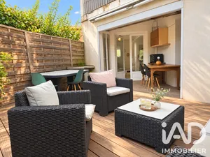 Apartment in Le Beausset (83330)
