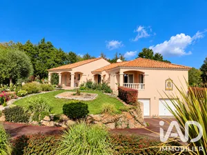 Maison à Saint-Avaugourd-des-Landes (85540)