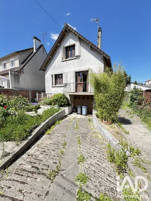 Traditional house in Tremblay-en-France (93290)