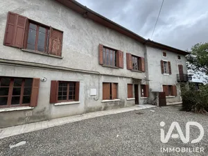 Immeuble à Labarthe-Rivière (31800)