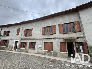Immeuble à Labarthe-Rivière (31800)