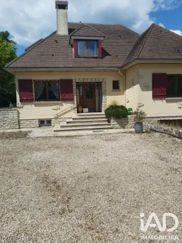 Maison traditionnelle à Chéroy (89690)