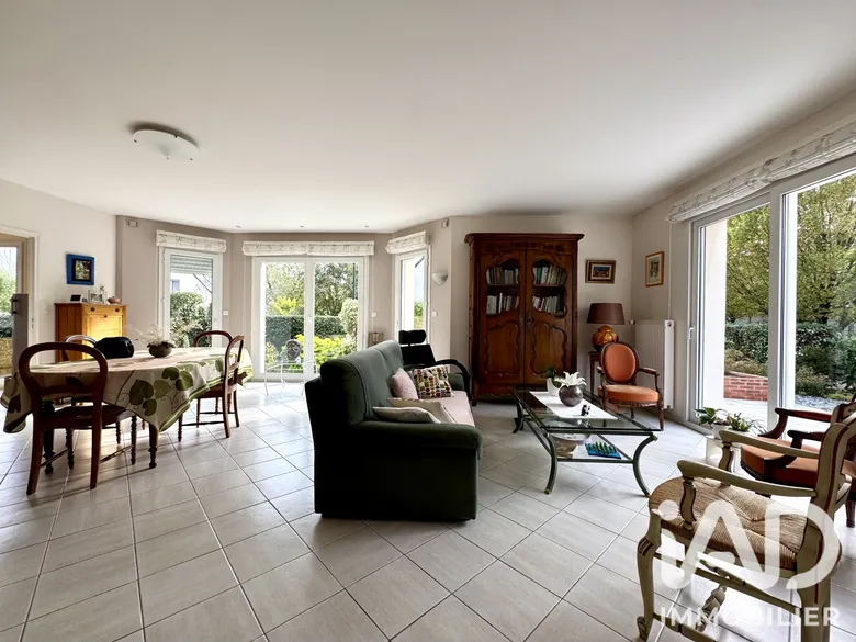 Maison 6 pièces 150 m² · à Vern-sur-Seiche · 149,6 m² · 442 000 €