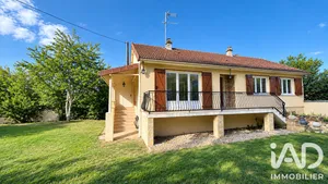 Maison à Villeneuve-sur-Yonne (89500)