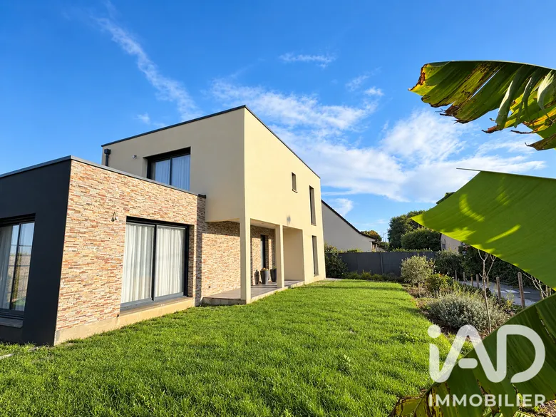 Maison 5 pièces 131 m² · à Saint-Jean-du-Cardonnay · 131 m² · 333 000 €