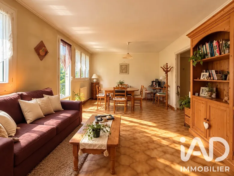Appartement 4 pièces 70 m² · au Plessis-Trévise · 69,9 m² · 189 000 €