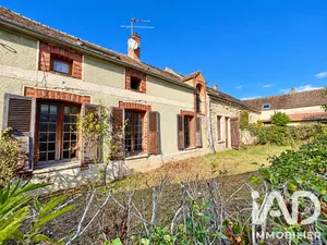 Maison de village à Villemer (77250)