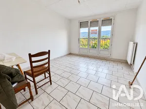 Appartement à Fumay (08170)