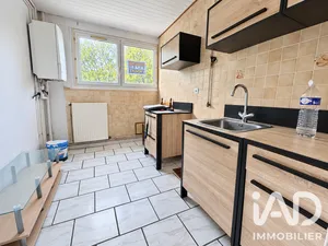 Appartement à Fumay (08170)