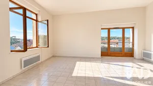 Apartment in Bourgoin-Jallieu (38300)