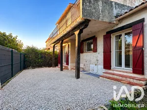 Apartment in Montauroux (83440)