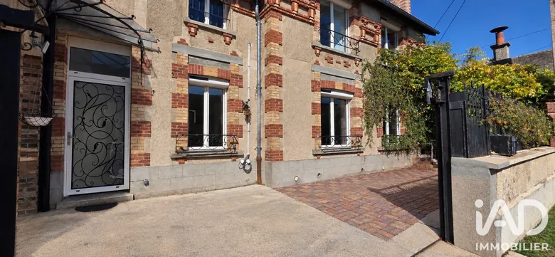 Maison 8 pièces 155 m² · à Villemanoche · 155 m² · 245 000 €