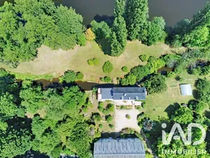 Domaine à Argenton-sur-Creuse (36200)