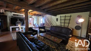 Maison à Bas-et-Lezat (63310)