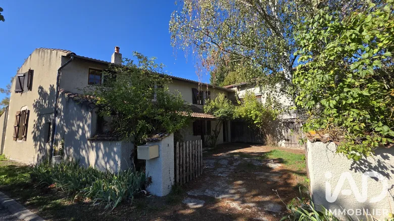 Maison 4 pièces 111 m² · à Bas-et-Lezat · 111,5 m² · 139 000 €