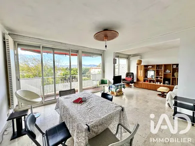 Appartement à Fréjus (83600)