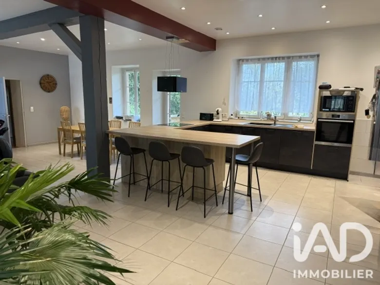 Maison 8 pièces 184 m² · à Bagneux-la-Fosse · 184 m² · 186 000 €