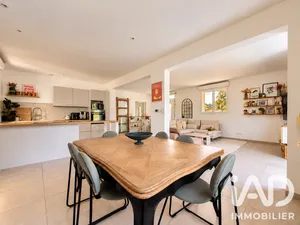Townhouse in Saint-Symphorien (33113)