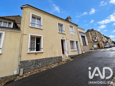 Maison de ville à Fresnay-sur-Sarthe (72130)