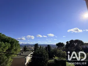 Apartment in Aix-en-Provence (13090)