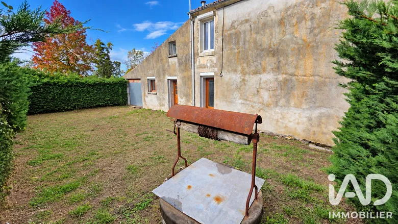 Maison 3 pièces 75 m² · à Bourneau · 75 m² · 39 000 €