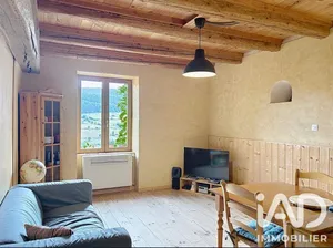 Maison de village à Saint-Just-d'Avray (69870)