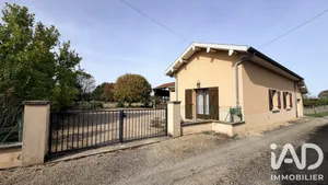Maison traditionnelle à Saint-Cyr-sur-Menthon (01380)