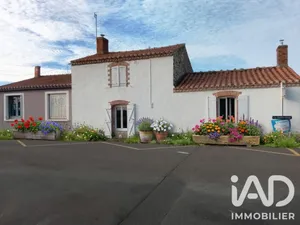 Maison de campagne à La Chapelle-Hermier (85220)