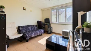 Studio à Suresnes (92150)