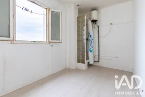 Apartment in Paris (75017)