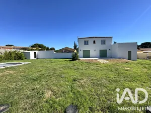 Traditional house in Saint-Gilles (30800)