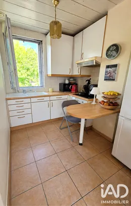 Studio à Suresnes (92150)