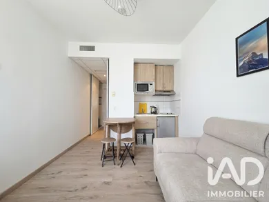 Apartment in Grenoble (38100)
