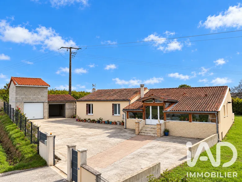 Maison 5 pièces 141 m² · à Saint-Eugène · 141 m² · 175 000 €